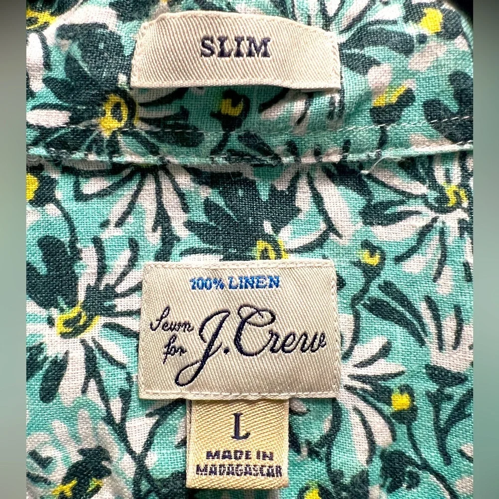 J. Crew Men’s Short-Sleeve 100% Linen Button Down in Aqua Floral Print- Size L